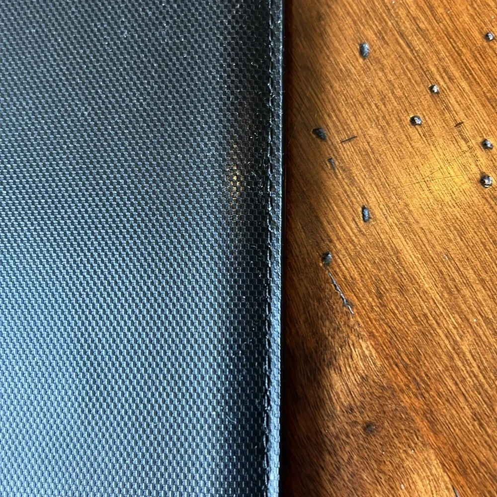 Tumi Textured Leather iPad eReader Kindle Protective Sleeve Case Carbon Fiber - Picture 3 of 4